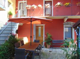 B&B Antica Corte – obiekt B&B w mieście Omegna