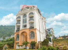 PARADISE HOTEL, hotell i Tam Ðảo