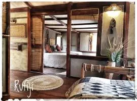 Chinderera Eco Lodge