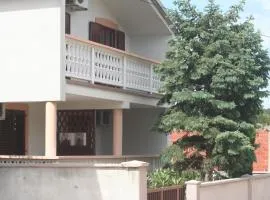 Plahuter Apartments 1