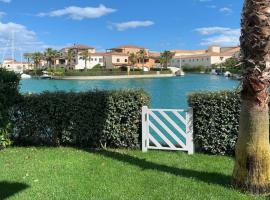 Spettacolare appartamento vista mare Marinagri Resort Luxury apartment sea view, hotell i Policoro