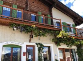 Café Cher-Mignon et Chambres d'hôtes – obiekt B&B w mieście Sierre