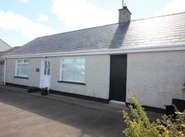 Maggies Cottage, holiday home in Bushmills