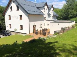 Penzion &Scaron;l&eacute;glov, спа-готель у місті &Scaron;leglov