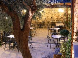 La Locanda Del Ditirambo, hotel v destinaci Castro dei Volsci