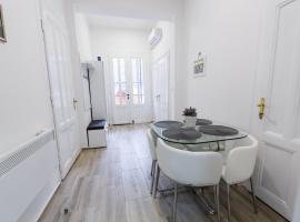 Apartman Royal, hotel v destinaci Slavonski Brod
