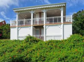 Jolie studio meublé avec petite vue mer, hotel v destinaci Saint-François