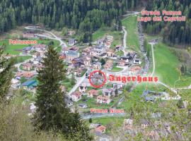 Jägerhaus, hotel v destinaci Pellizzano