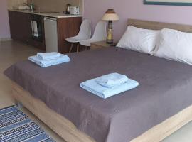 EMILIA 11 STUDIO, hotel v destinaci Polis Chrysochous