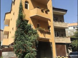 Yerevan's Heart, hotel u blizini znamenitosti 'Matenadaran' u gradu 'Yerevan'