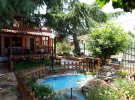 Handmade peaceful cozy house near the beach