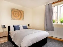 No 10 LimeHouse with Minibar Fridge in every room
