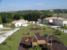 Domaine du Grand Tourtre, hotel with parking in Chalais