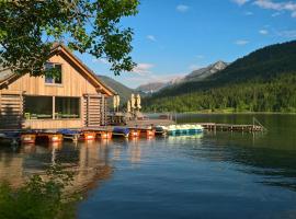 Strandhotel am Weissensee, hôtel à Weissensee