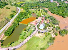 Pousada Vale das Pedras, hotel in Paraguaçu