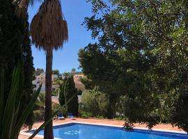 VILLA EVA ASIANA GUESTHOUSE With SHARED POOL, Pension in Benissa