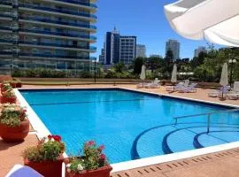 Long Beach, Parada 3