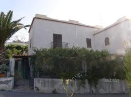 Casa Garibaldi, apartament a Leni