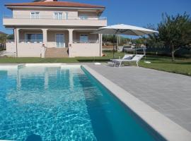 VILLA LAURO LUXURY B&B, luxury hotel sa Castellabate