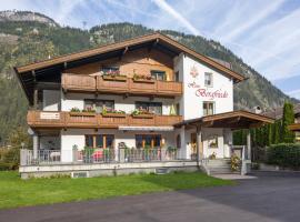 Haus Bergfriede, B&B in Mayrhofen