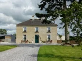 Abbeyview House B&B and Glamping