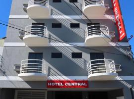 Hotel Central, hotell i Lins