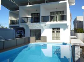 Apart Modern 7mn Beach With Pool And Terrace, hotel v destinaci Goodlands