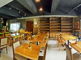 Golden Valley Hotel, Hotel in Cebu City