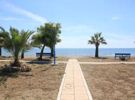 Demetris apartment: Meneou, Cyprus Casinos - Larnaca Airport yakınında bir otel