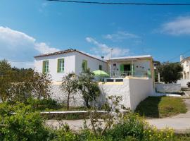 Vaggelis Traditional House, hotel with parking in Spetses