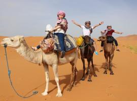 Camel Trekking Activities, Hotel in Hassilabied