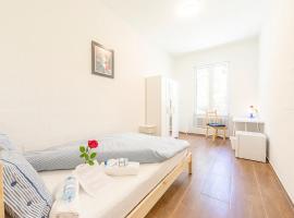 YELLOW INN - SIMPLE ROOMS -- OLMA Messen & Autobahn 1 Min, HSG 6 Min, Spital 7min, günstige Parkplätze, hotell i St. Gallen