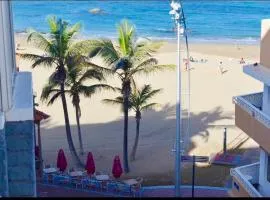 Primera Línea Playa Canteras with Sea View