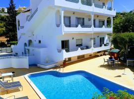 AAA Ana Albufeira Apartments, Ferienwohnung mit Hotelservice in Albufeira