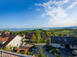 Das Nest am Wohrenberg: Daisendorf şehrinde bir otoparklı otel