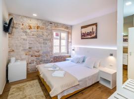 Idassa Atrium rooms, gjestgiveri i Zadar