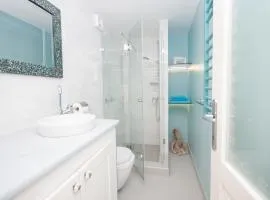 Maya Con Dios Apartment