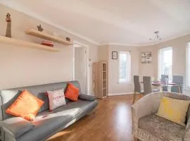 The Cluthar - Ground Floor West End City Centre Rockvilla flat & Parking