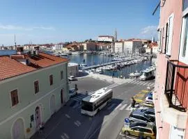 Apartma Dante
