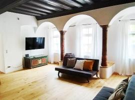 Renaissance Apartment Marktplatz, holiday rental in Gmunden