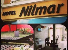 Hotel Nilmar: San Clemente del Tuyú şehrinde bir otel