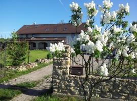 Penzion Piano Ranch, guest house in Mladá Boleslav