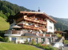 Tirol Appartement Haus Zillertal, hotel cerca de Parklift, Zell am Ziller