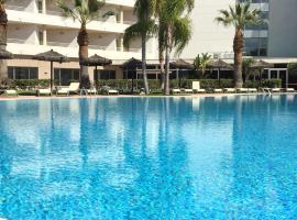 AGH Canet, hotel en Canet d'en Berenguer