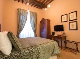 Le Camere Di Boccanegra, guest house in Sarzana