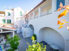 Relais Kaora GUESTHOUSE – hotel przy plaży w mieście Sant'Agnello