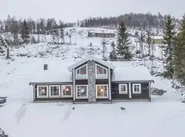 Rolfhytta - Fosskamben 19