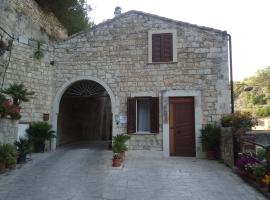 Pineta Monserrato, hotell i Modica