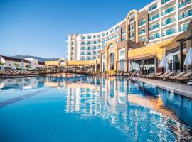 The Lumos Deluxe Resort Hotel & Spa, viešbutis Kargidžake