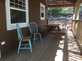 Chalet Les Parulines, hotel di Tadoussac